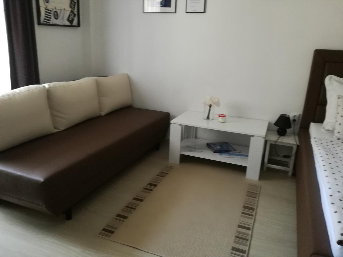 Guesthouse Coco Slavonski Brod Exterior photo